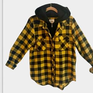 Really fun casual hooded shirt😊